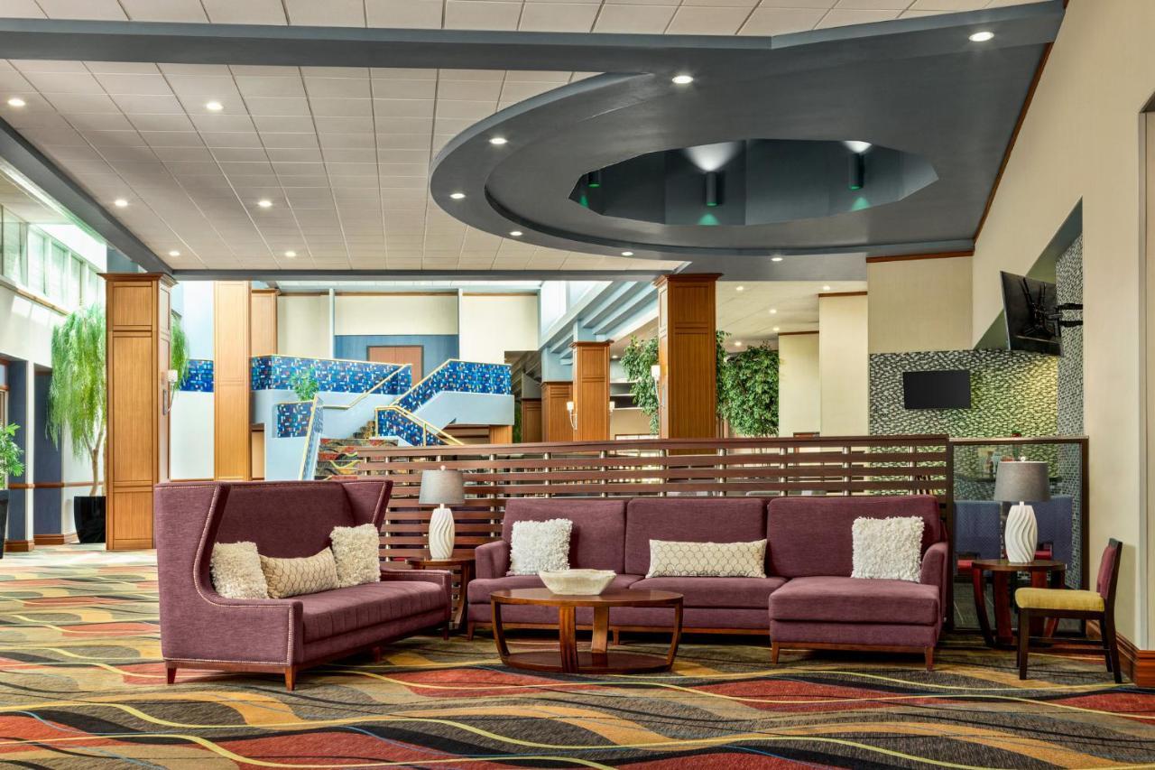 Holiday Inn Louisville East - Hurstbourne By Ihg Exterior foto