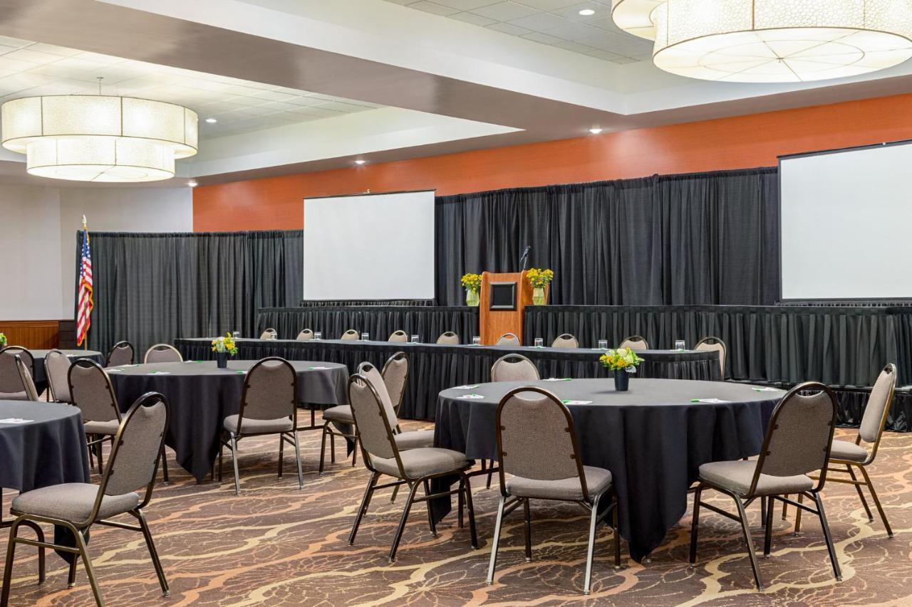 Holiday Inn Louisville East - Hurstbourne By Ihg Exterior foto